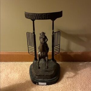 Delaware Park Bronze Horse Racing Statue on Marble